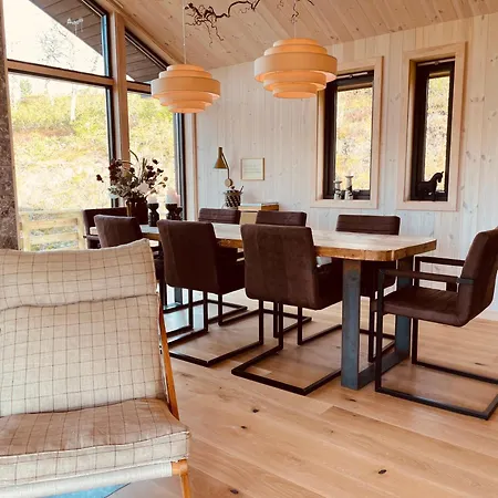 Modern And Spacious Mountain Nesbyen
